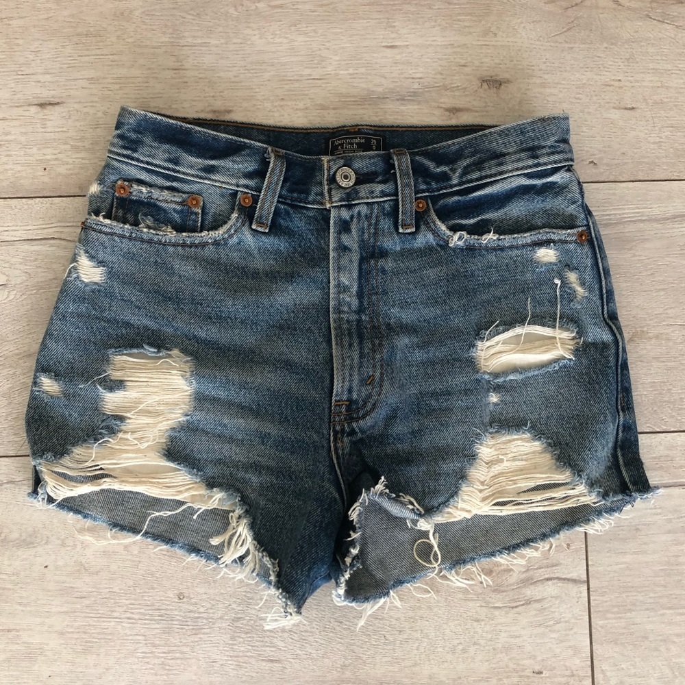 Abercrombie & Fitch Annie High Rise Short